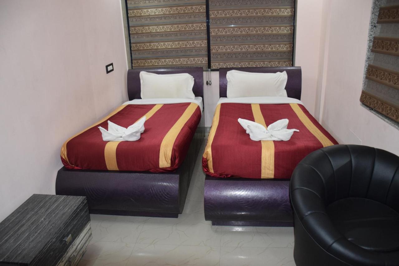 Recline Hotel And Restaurant Gauripur Esterno foto