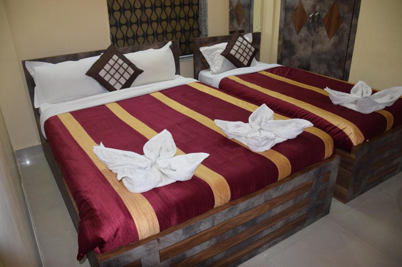 Recline Hotel And Restaurant Gauripur Esterno foto